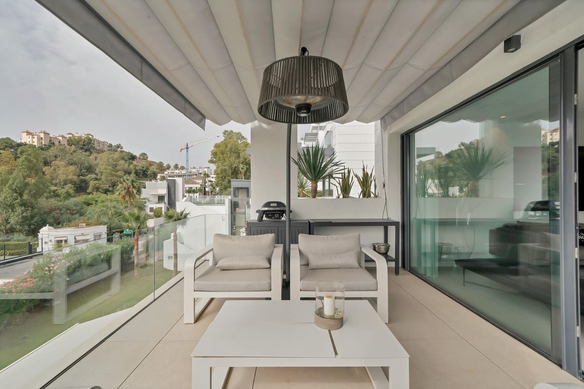 2 quarto Apartamento para venda em La Quinta com piscina garagem - 799 000 € (Ref: 10122541)