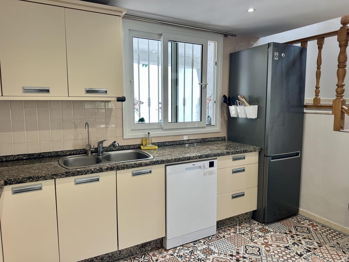 3 soveværelse Villa til salg i Marbella med swimmingpool garage - € 889.000 (Ref: 10122549)