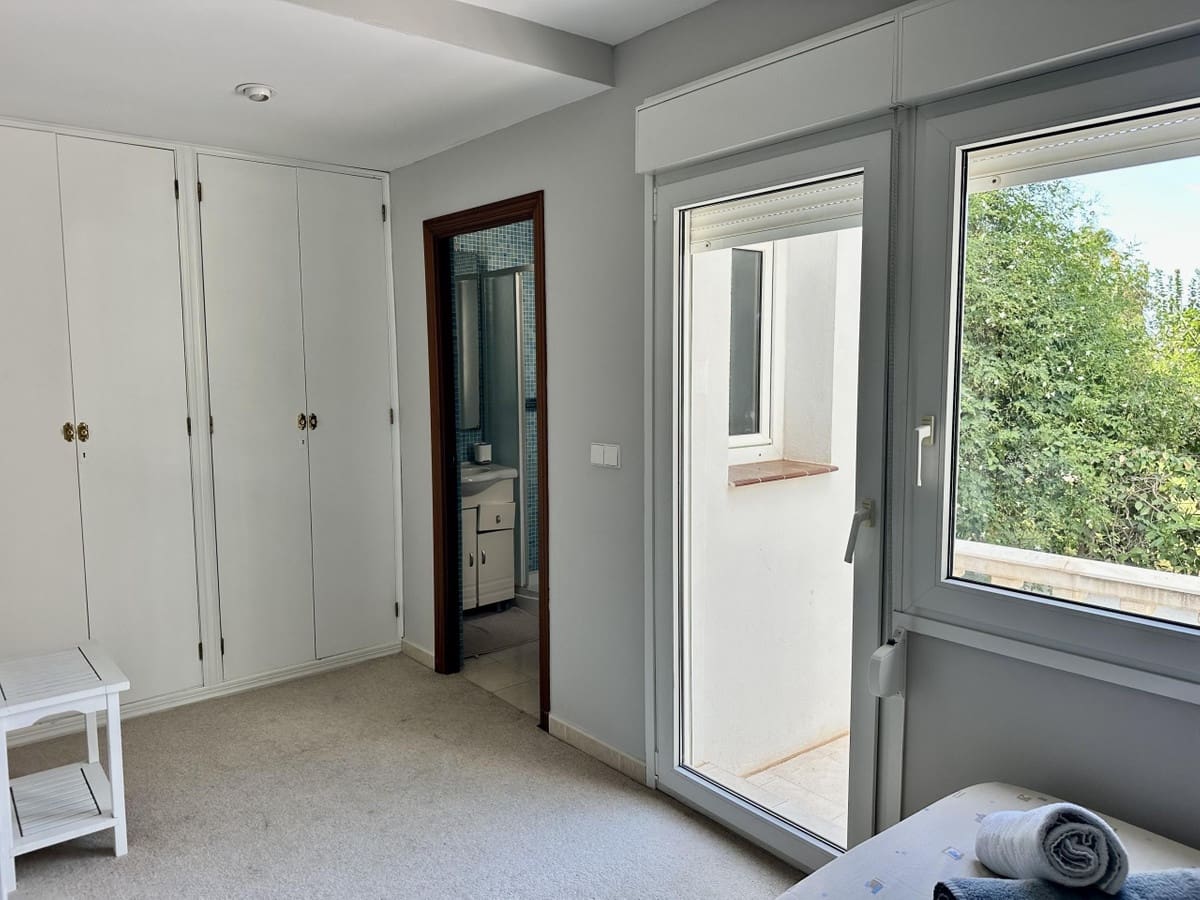 3 soveværelse Villa til salg i Marbella med swimmingpool garage - € 889.000 (Ref: 10122549)