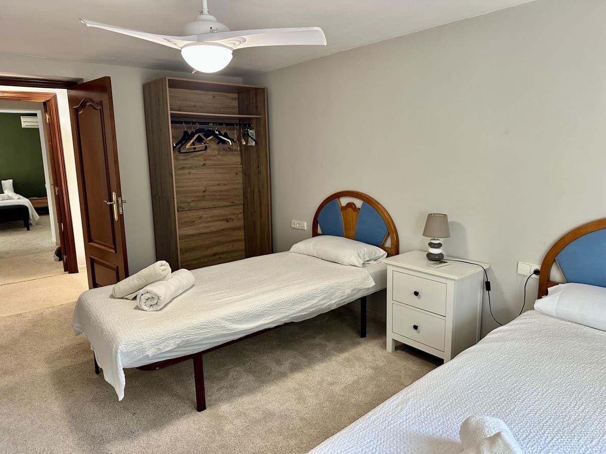 3 soveværelse Villa til salg i Marbella med swimmingpool garage - € 889.000 (Ref: 10122549)