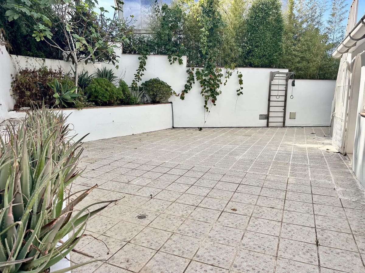3 soveværelse Villa til salg i Marbella med swimmingpool garage - € 889.000 (Ref: 10122549)