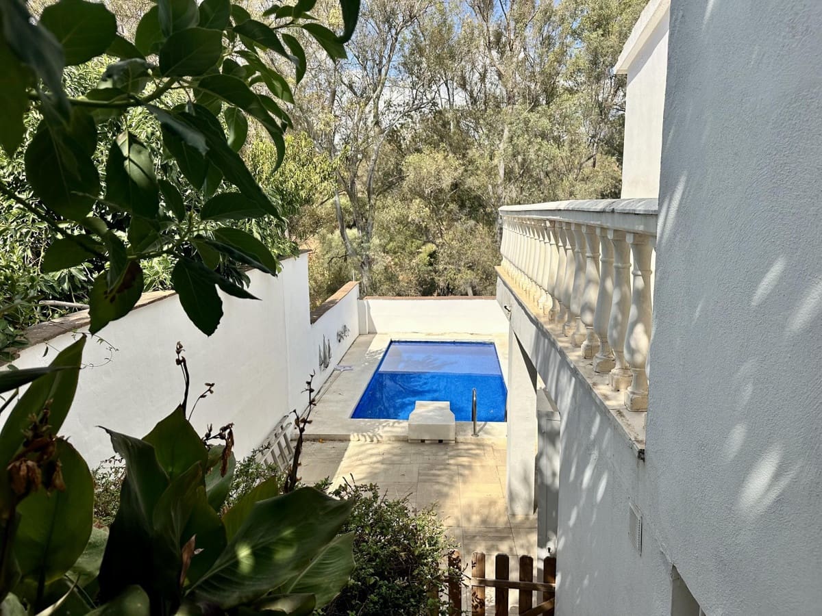 3 soveværelse Villa til salg i Marbella med swimmingpool garage - € 889.000 (Ref: 10122549)