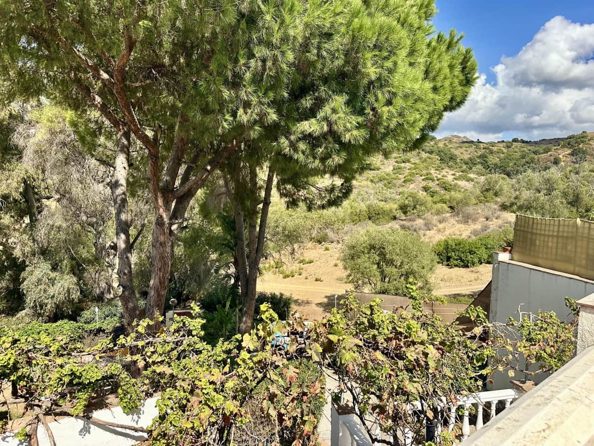 3 soveværelse Villa til salg i Marbella med swimmingpool garage - € 889.000 (Ref: 10122549)
