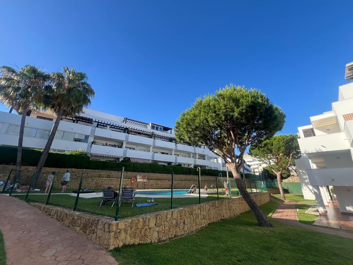 Apartamento de 2 habitaciones en Mijas Costa en venta con piscina garaje - 318.000 € (Ref: 10122551)