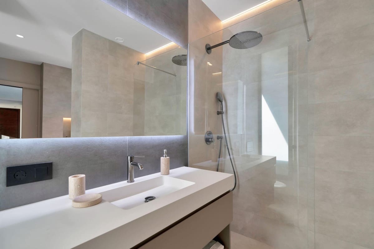 6 sovrum Villa till salu i Marbella med pool garage - 4 649 000 € (Ref: 10122553)
