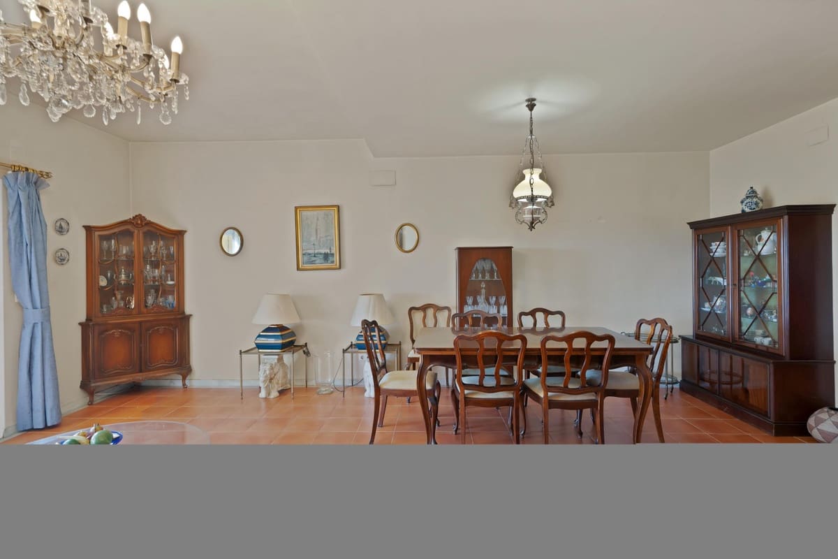 4 sypialnia Dom na sprzedaż w Estepona z basenem garażem - 550 000 € (Ref: 10122555)
