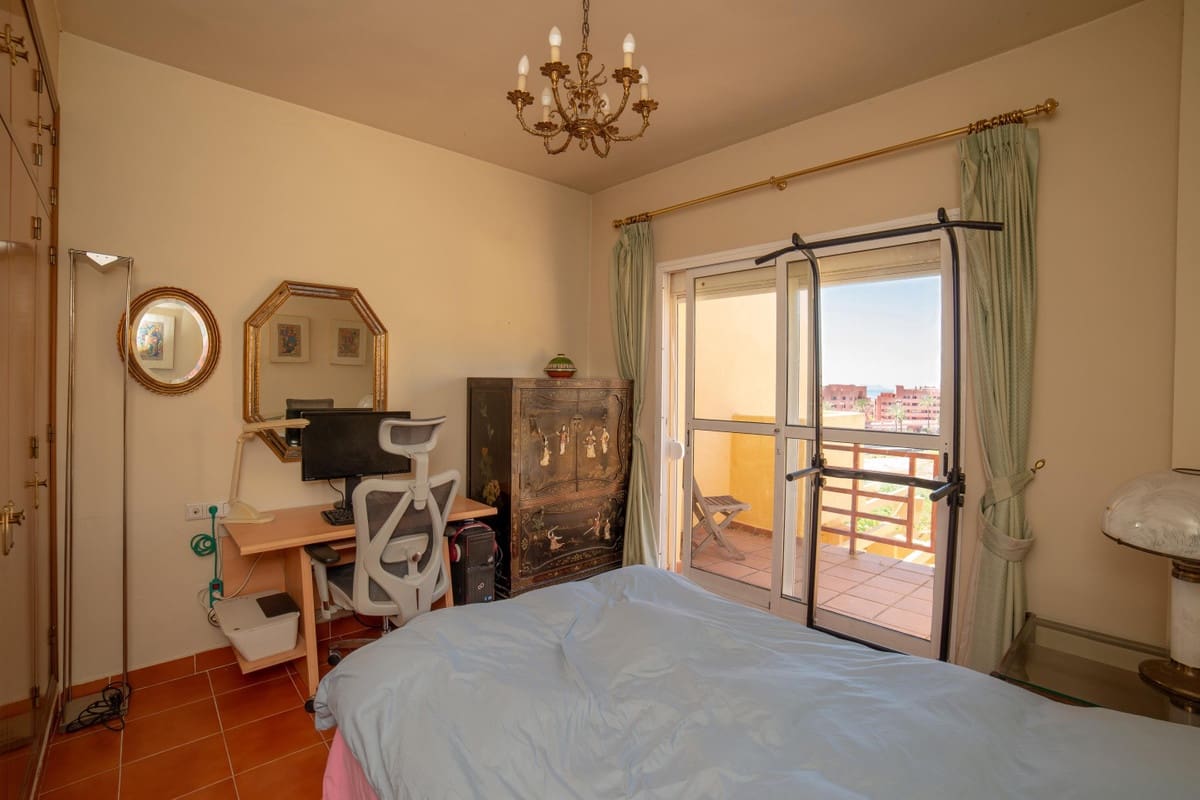 4 sypialnia Dom na sprzedaż w Estepona z basenem garażem - 550 000 € (Ref: 10122555)