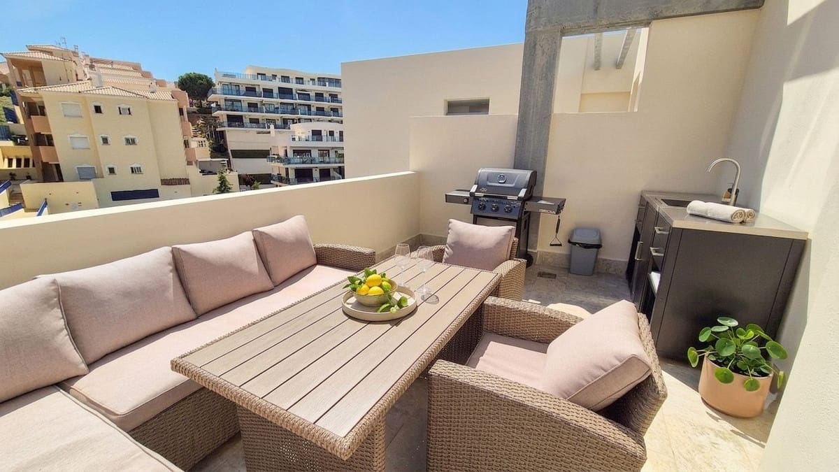 3 slaapkamer Appartement te koop in Riviera del Sol met zwembad garage - € 560.000 (Ref: 10122557)