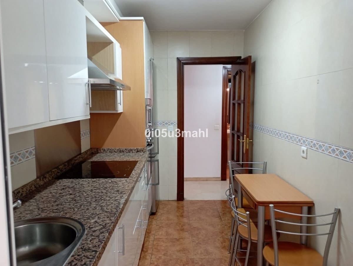2 soverom Leilighet til salgs i Malaga by med garasje - € 309 900 (Ref: 10122585)