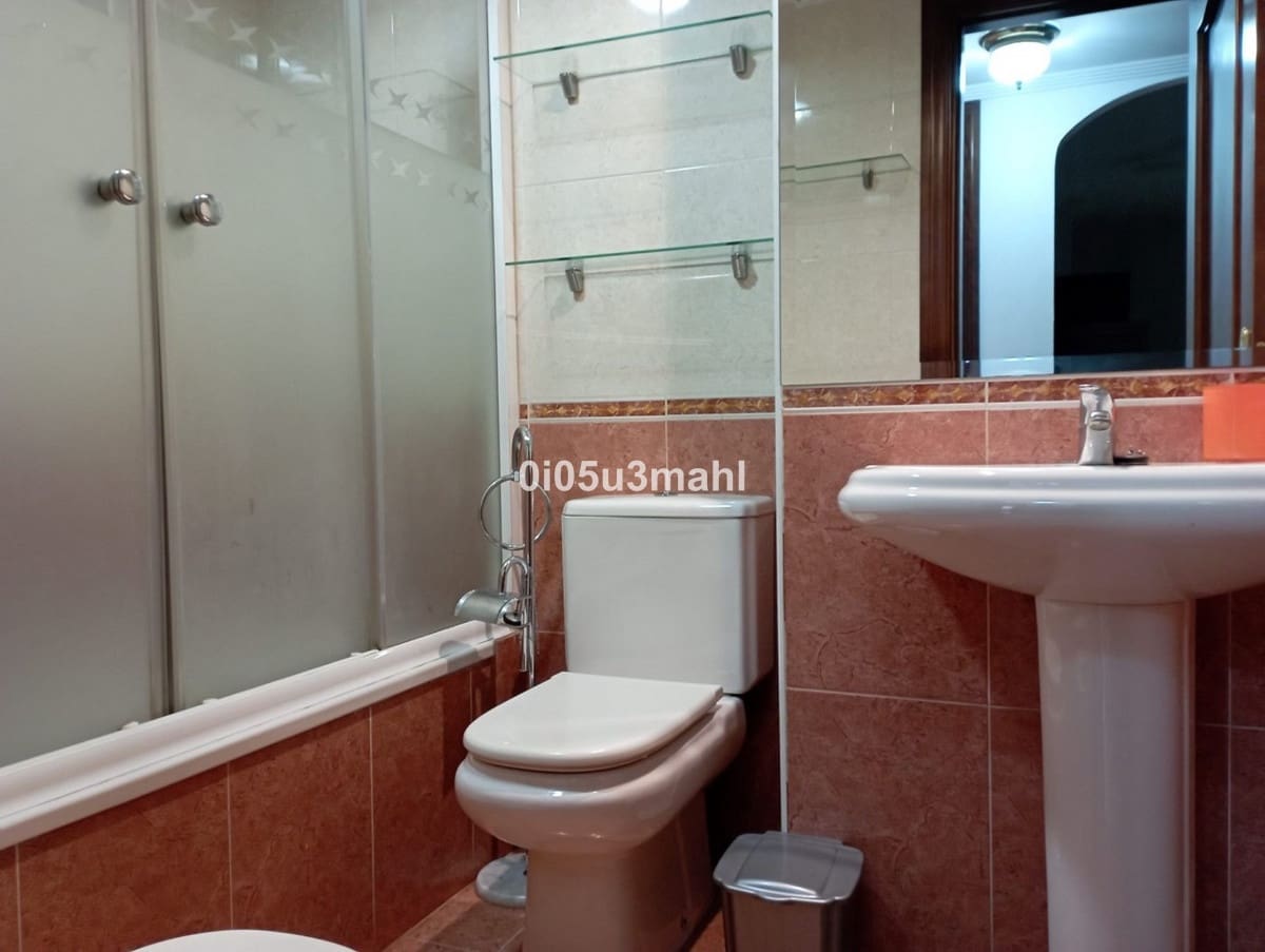 2 soverom Leilighet til salgs i Malaga by med garasje - € 309 900 (Ref: 10122585)