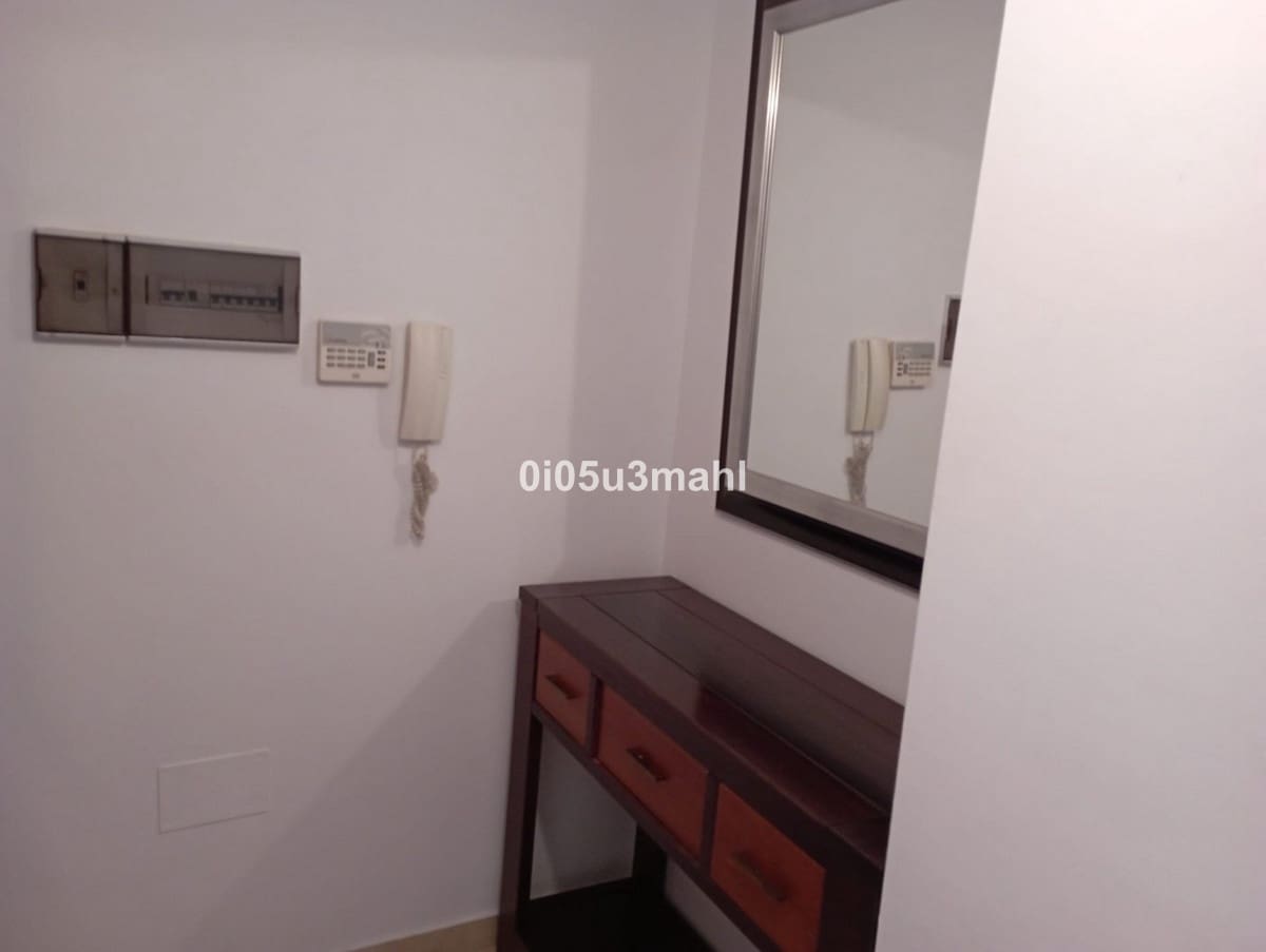 2 soverom Leilighet til salgs i Malaga by med garasje - € 309 900 (Ref: 10122585)