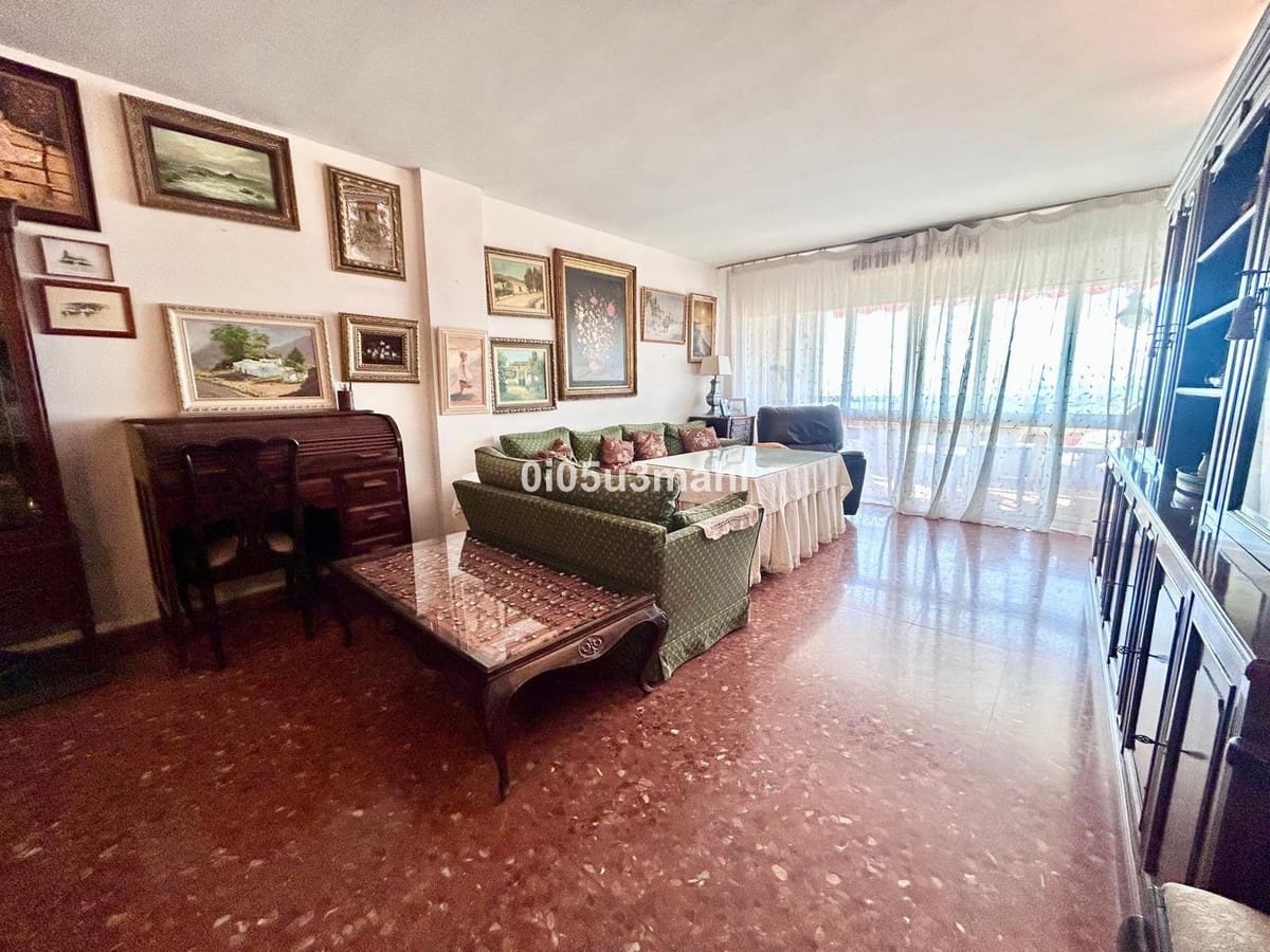 4 bedroom Apartment for sale in Malaga city with pool garage - € 1,050,000 (Ref: 10122588)
