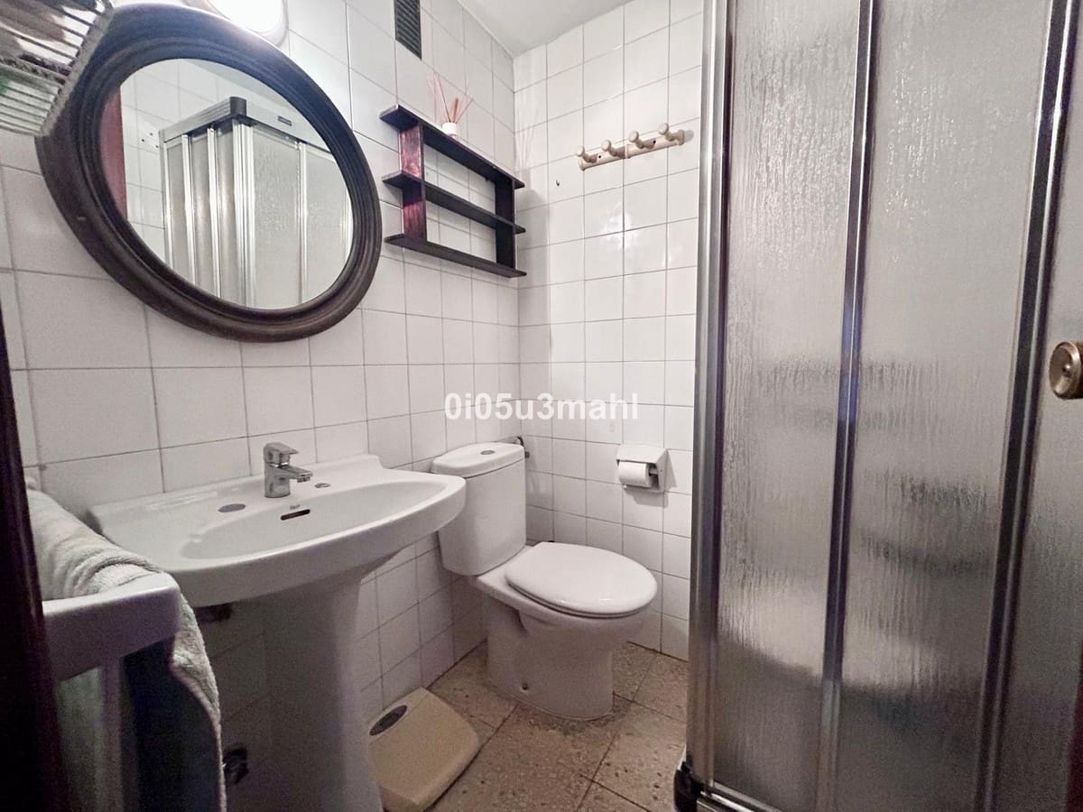 4 bedroom Apartment for sale in Malaga city with pool garage - € 1,050,000 (Ref: 10122588)