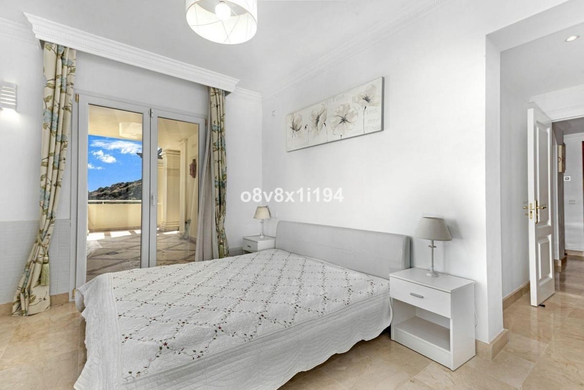 2 bedroom Apartment for sale in Casares with pool garage - € 530,000 (Ref: 10122608)