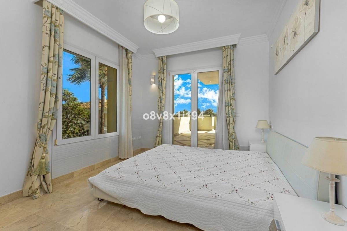 2 bedroom Apartment for sale in Casares with pool garage - € 530,000 (Ref: 10122608)