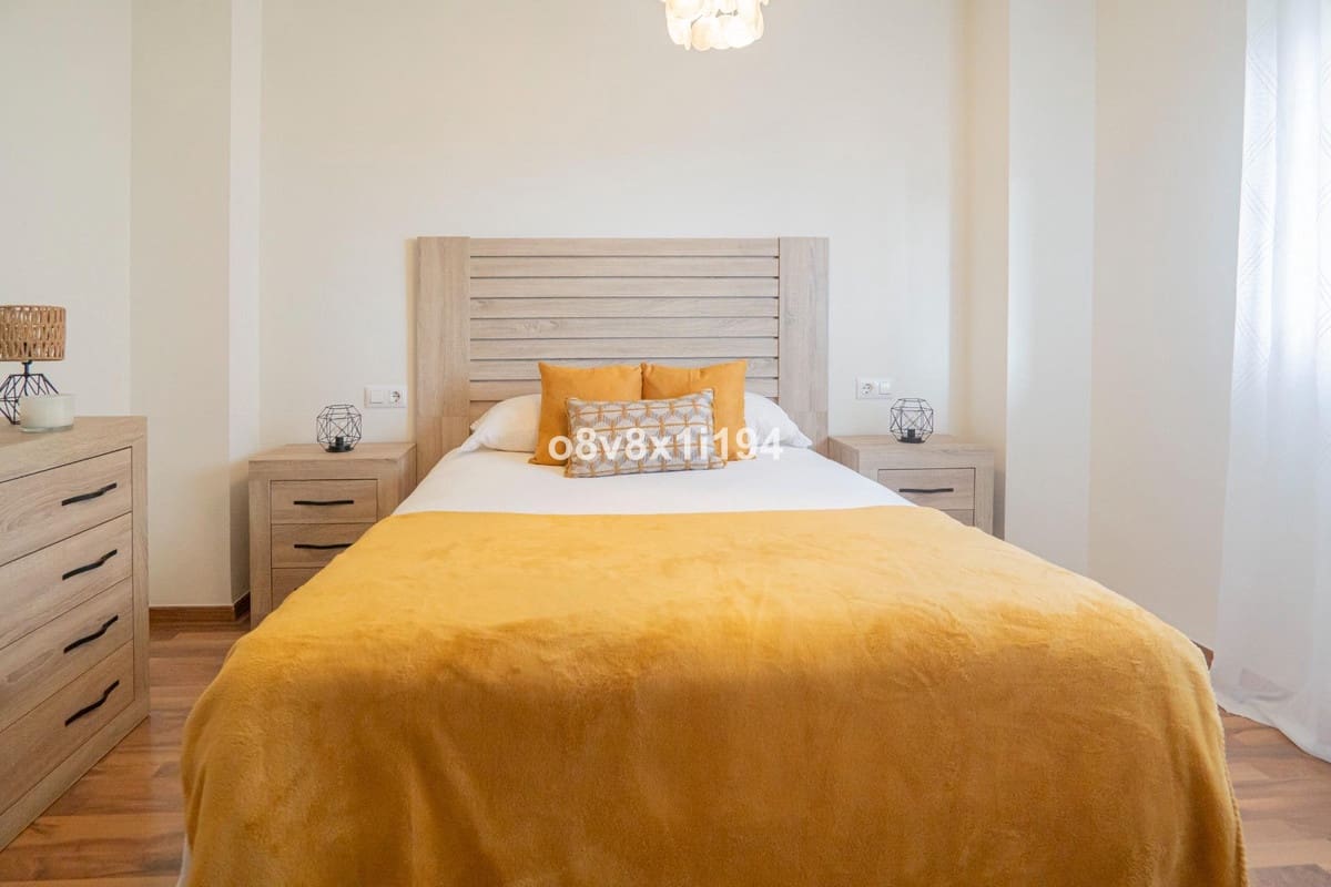 4 bedroom Apartment for sale in Malaga city with garage - € 549,900 (Ref: 10122612)