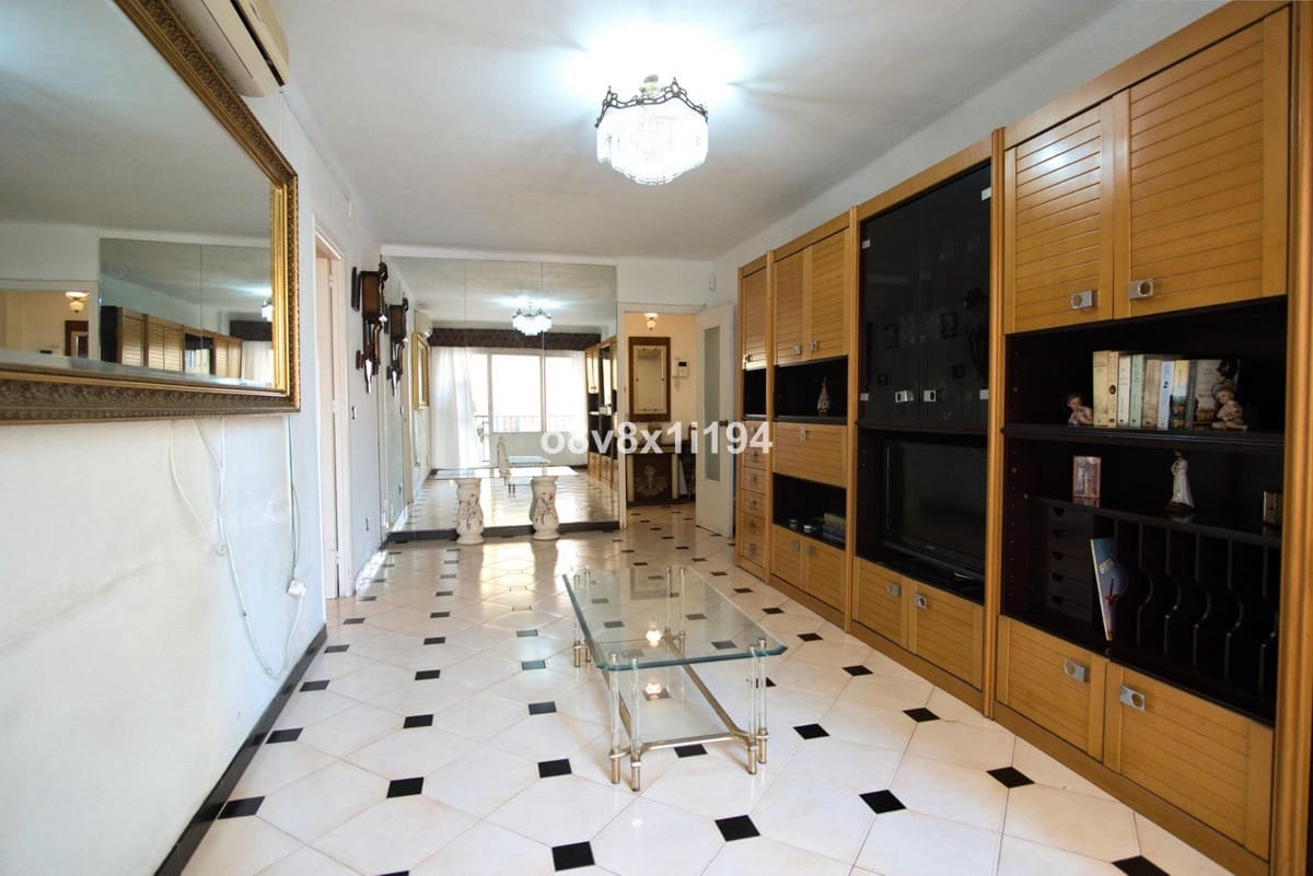 3 slaapkamer Appartement te koop in Malaga stad - € 299.000 (Ref: 10122613)