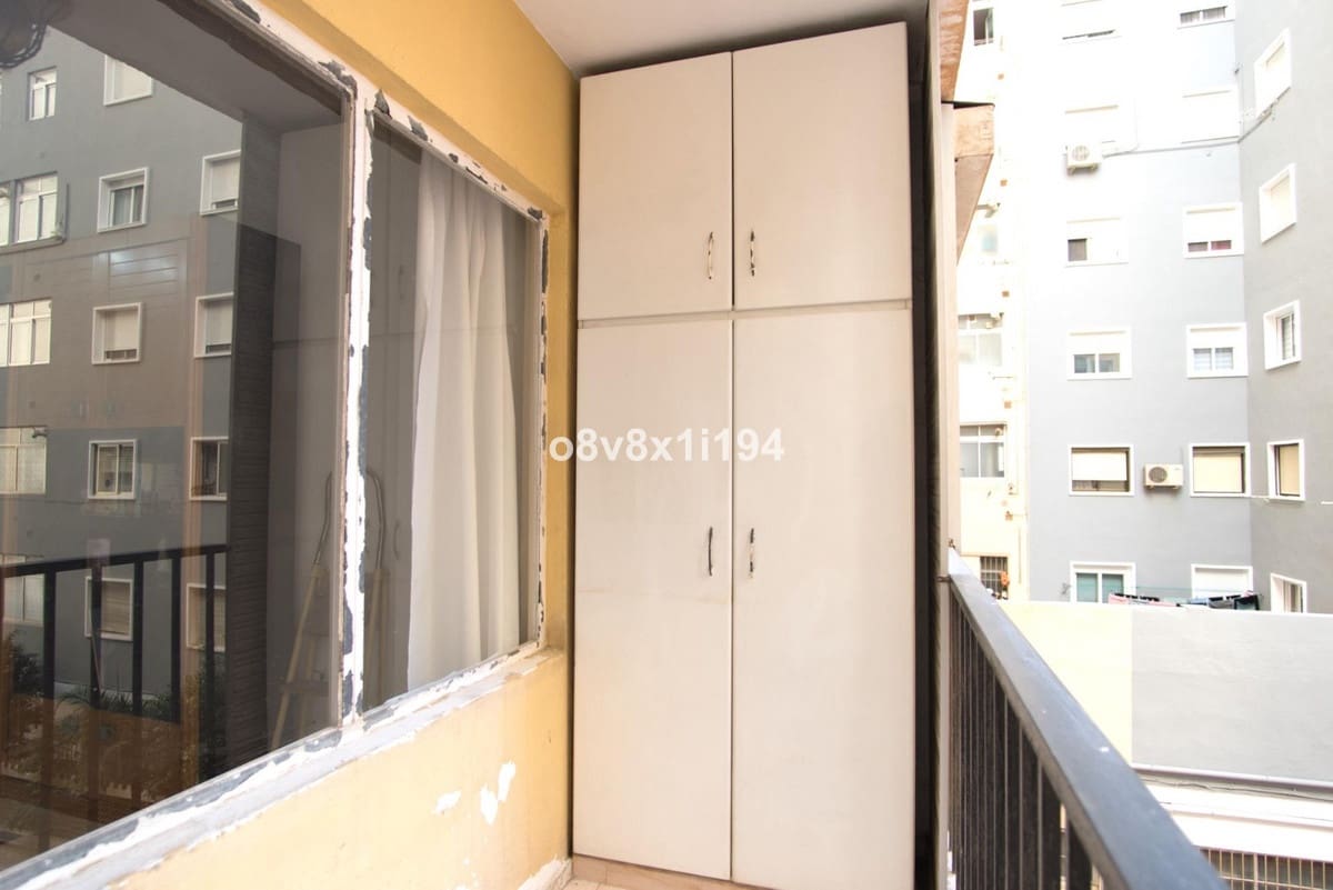 3 slaapkamer Appartement te koop in Malaga stad - € 299.000 (Ref: 10122613)