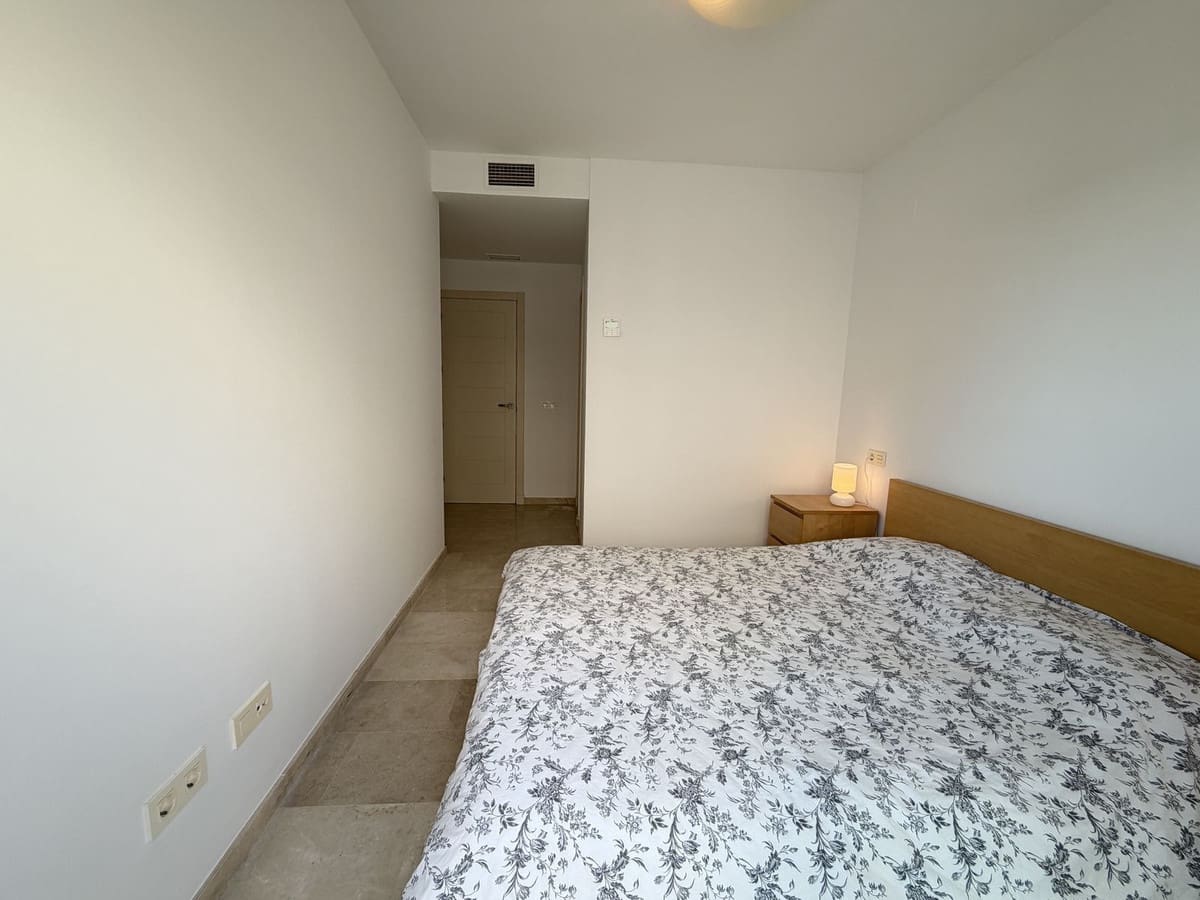 3 soverom Leilighet til salgs i Estepona med svømmebasseng garasje - € 300 000 (Ref: 10122616)