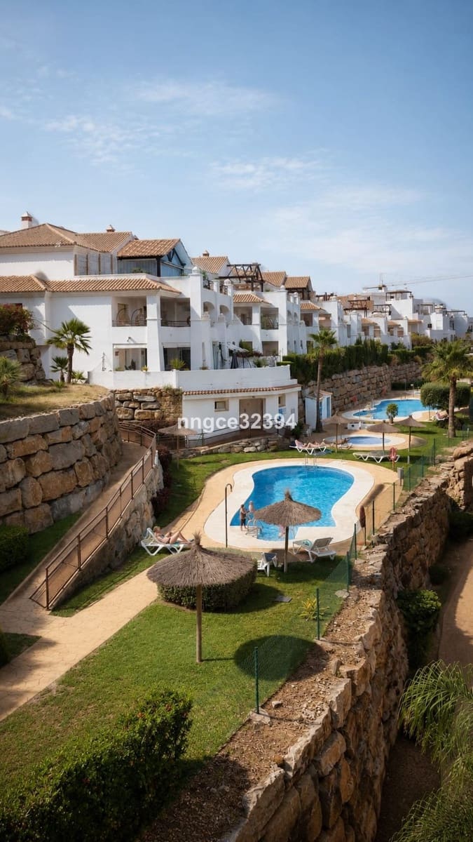 2 quarto Apartamento para venda em Casares com piscina garagem - 379 000 € (Ref: 10122617)
