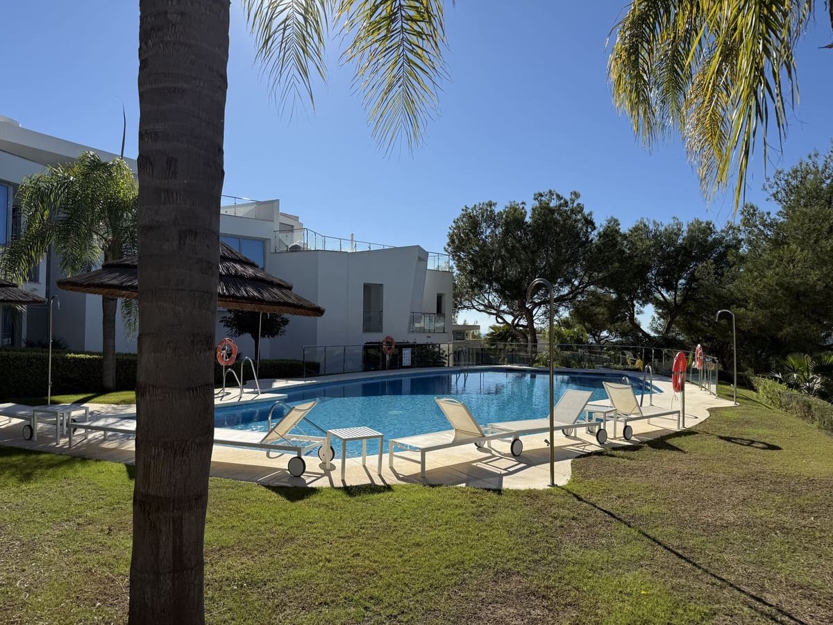4 bedroom Villa for sale in Marbella with pool garage - € 3,000,000 (Ref: 10122630)