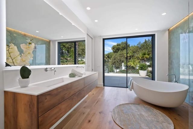 4 quarto Moradia para venda em Río Real, Marbella com piscina garagem - 4 490 000 € (Ref: 10122639)