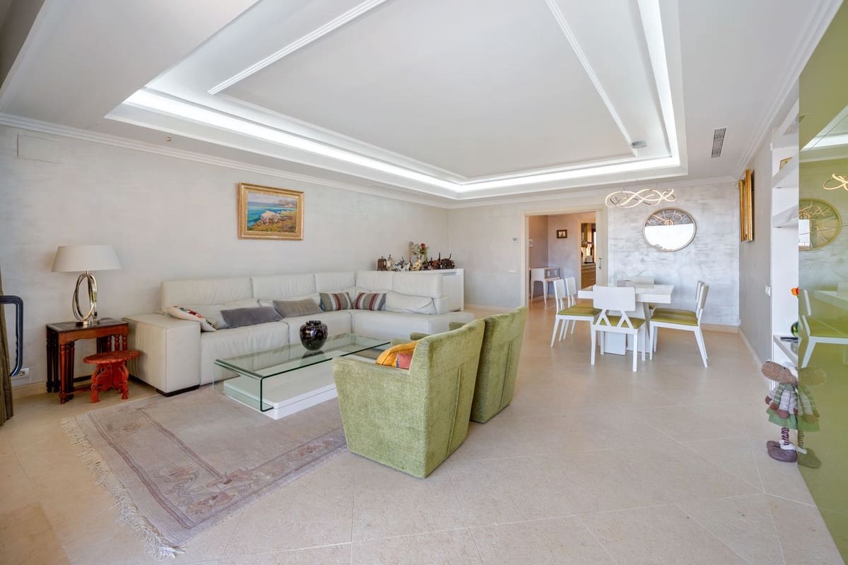 3 soveværelse Lejlighed til salg i Estepona med swimmingpool garage - € 2.485.000 (Ref: 10122648)