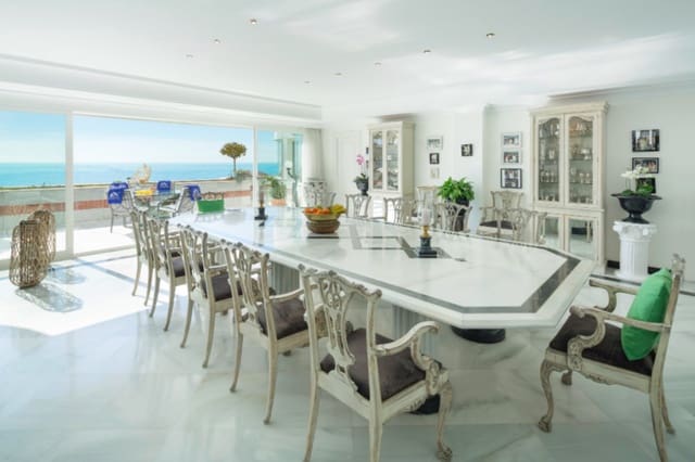 Apartamento de 8 habitaciones en Las Brisas, Marbella en venta con piscina garaje - 24.000.000 € (Ref: 10122657)