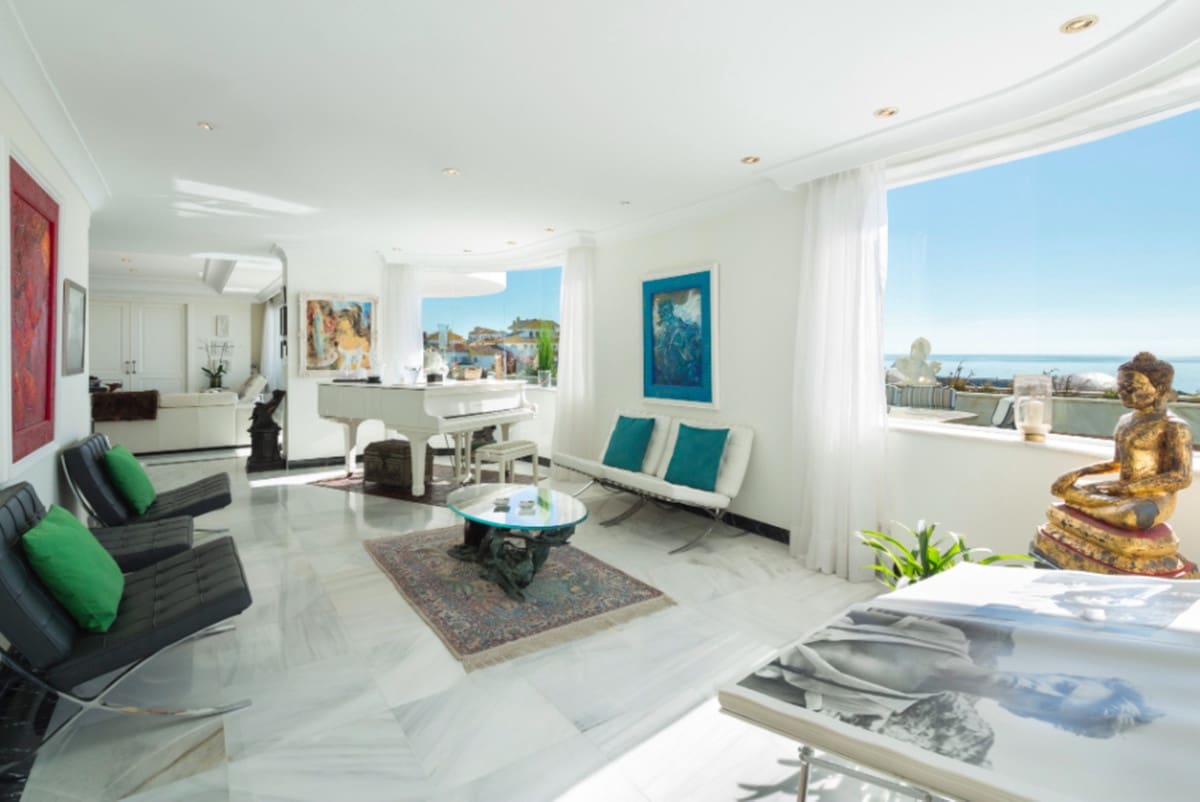 Apartamento de 8 habitaciones en Marbella en venta con piscina garaje - 24.000.000 € (Ref: 10122657)