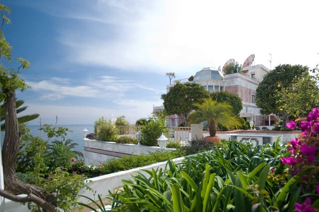 Apartamento de 8 habitaciones en Las Brisas, Marbella en venta con piscina garaje - 24.000.000 € (Ref: 10122657)