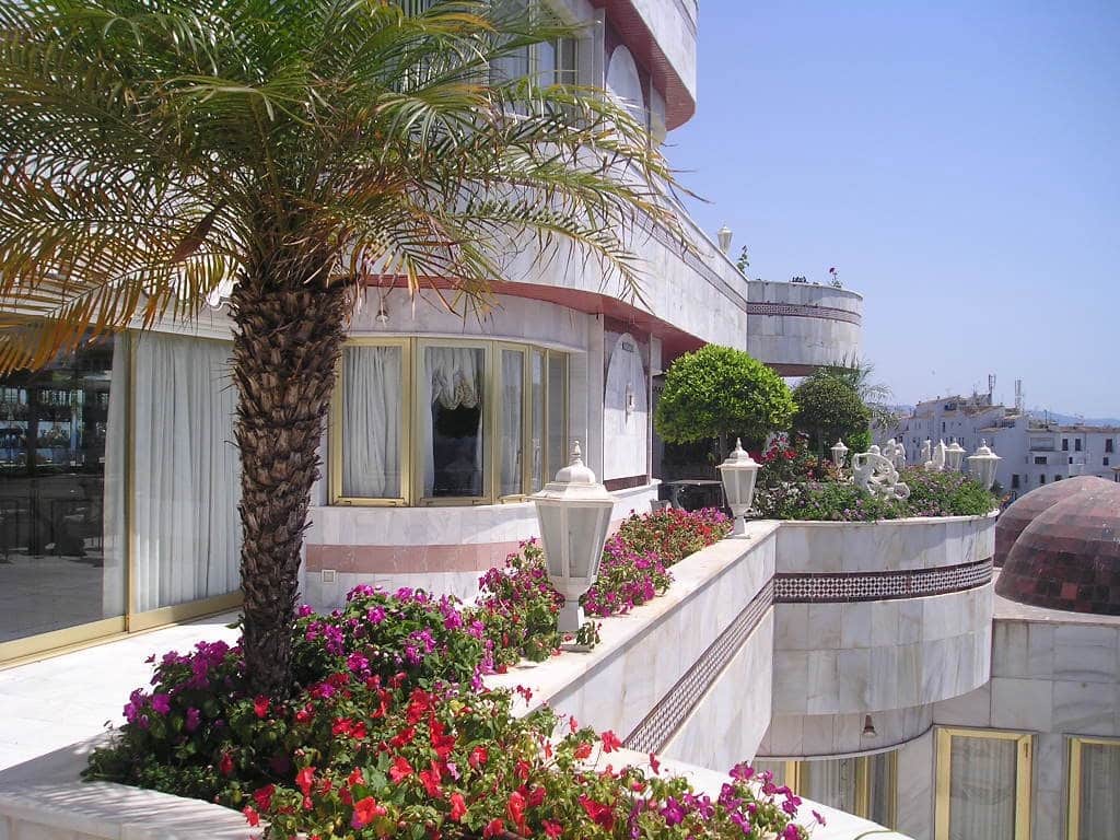 Apartamento de 8 habitaciones en Marbella en venta con piscina garaje - 24.000.000 € (Ref: 10122657)