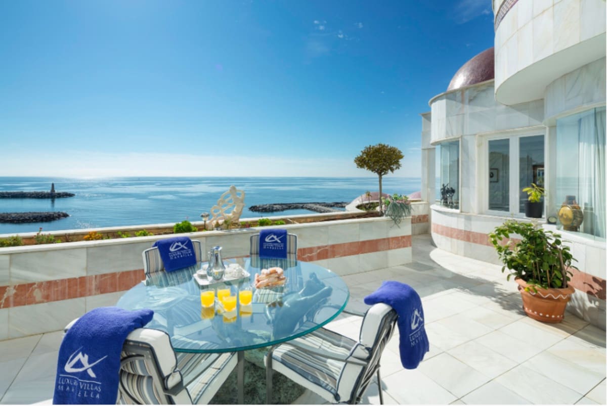 Apartamento de 8 habitaciones en Marbella en venta con piscina garaje - 24.000.000 € (Ref: 10122657)