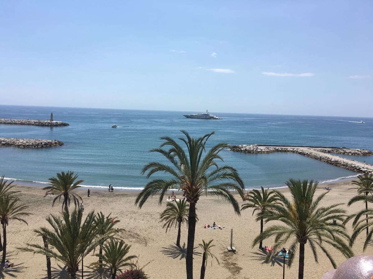 Apartamento de 8 habitaciones en Marbella en venta con piscina garaje - 24.000.000 € (Ref: 10122657)