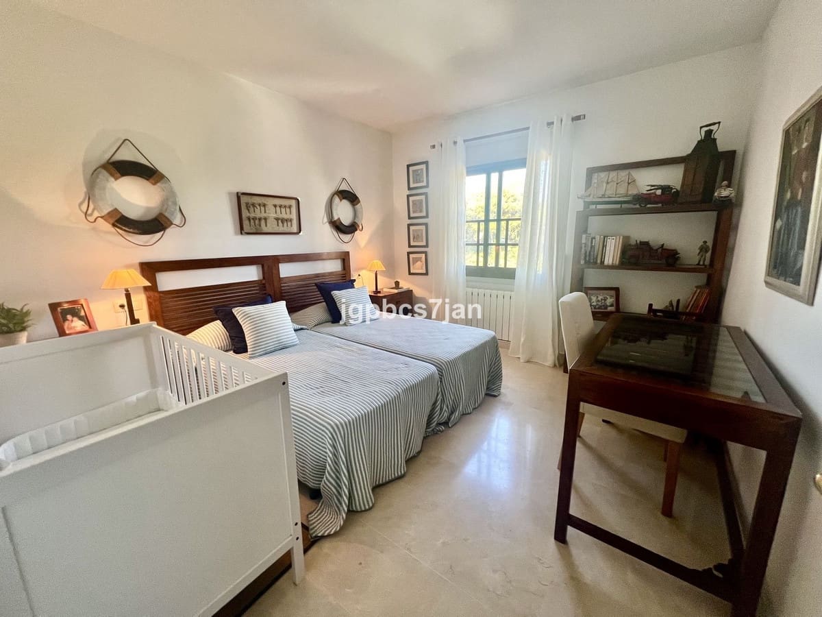 4 sovrum Lägenhet till salu i Marbella med pool garage - 1 150 000 € (Ref: 10122672)