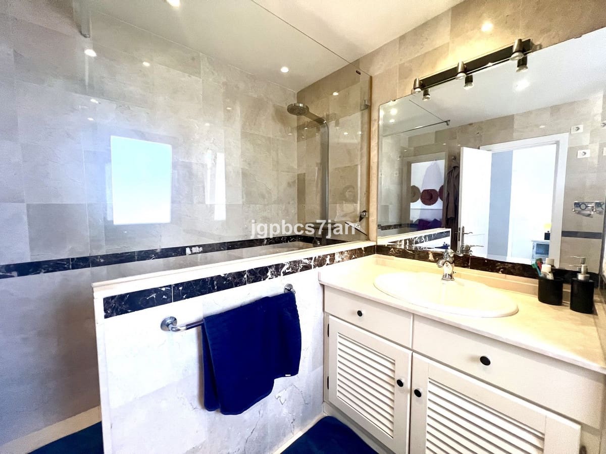 4 sovrum Lägenhet till salu i Marbella med pool garage - 1 150 000 € (Ref: 10122672)