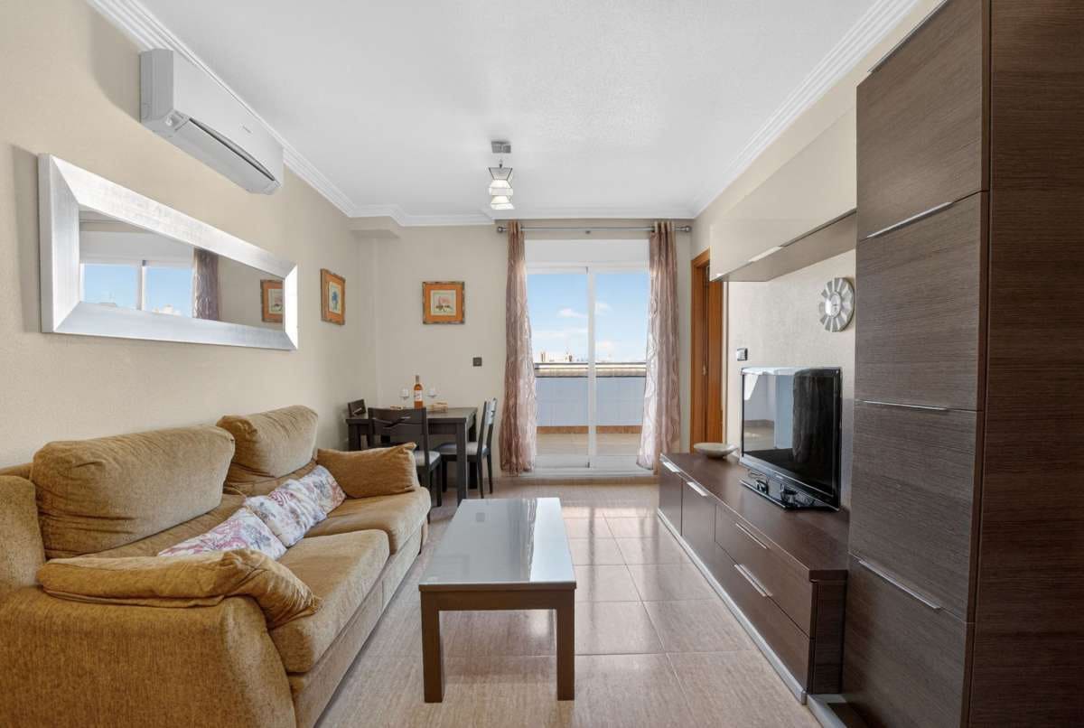 3 makuuhuone Huoneisto myytävänä paikassa Torrevieja mukana 
autotalli - 265 000 € (Ref: 10122683)