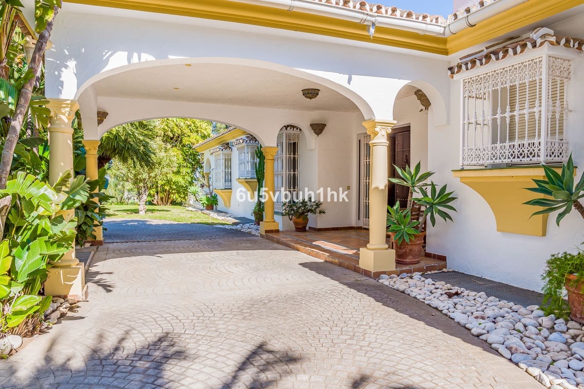 8 Zimmer Villa zu verkaufen in Mijas mit Pool Garage - 4.250.000 € (Ref: 10122692)