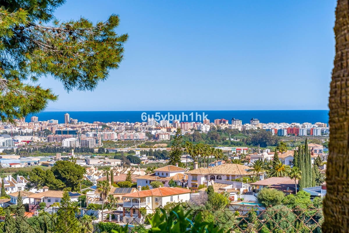 8 Zimmer Villa zu verkaufen in Mijas mit Pool Garage - 4.250.000 € (Ref: 10122692)