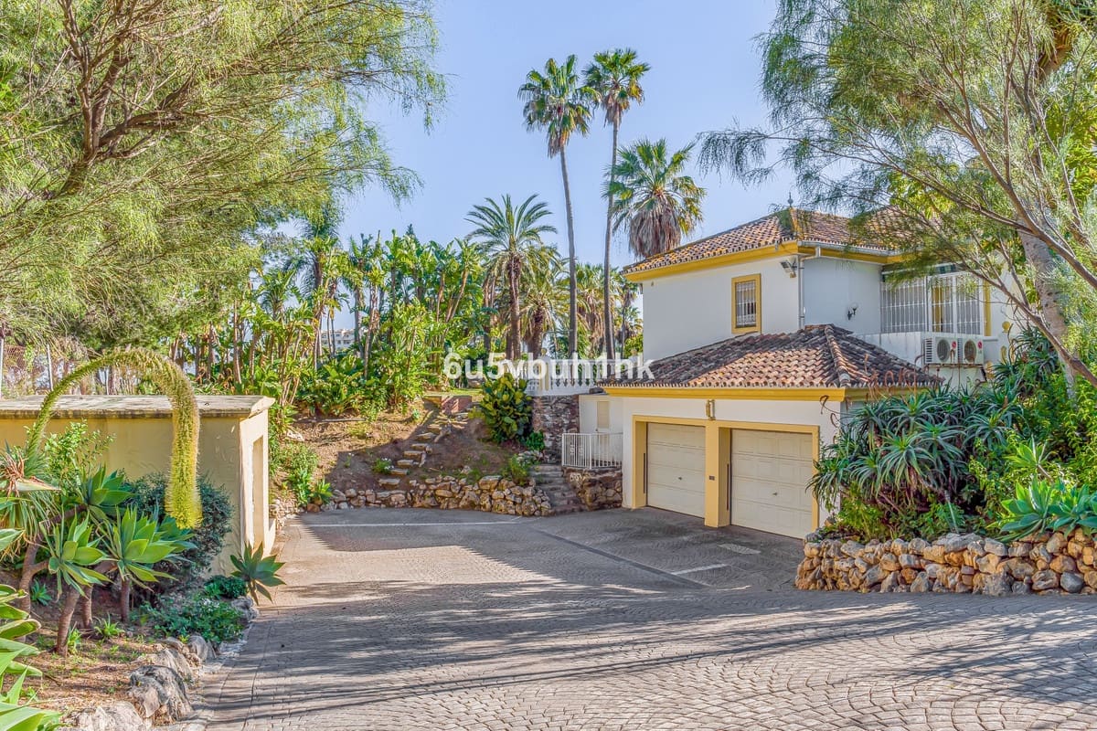 8 Zimmer Villa zu verkaufen in Mijas mit Pool Garage - 4.250.000 € (Ref: 10122692)