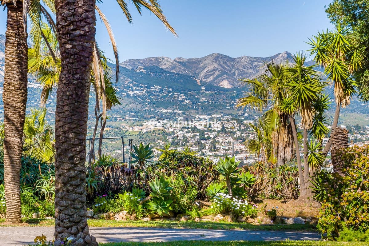 8 Zimmer Villa zu verkaufen in Mijas mit Pool Garage - 4.250.000 € (Ref: 10122692)