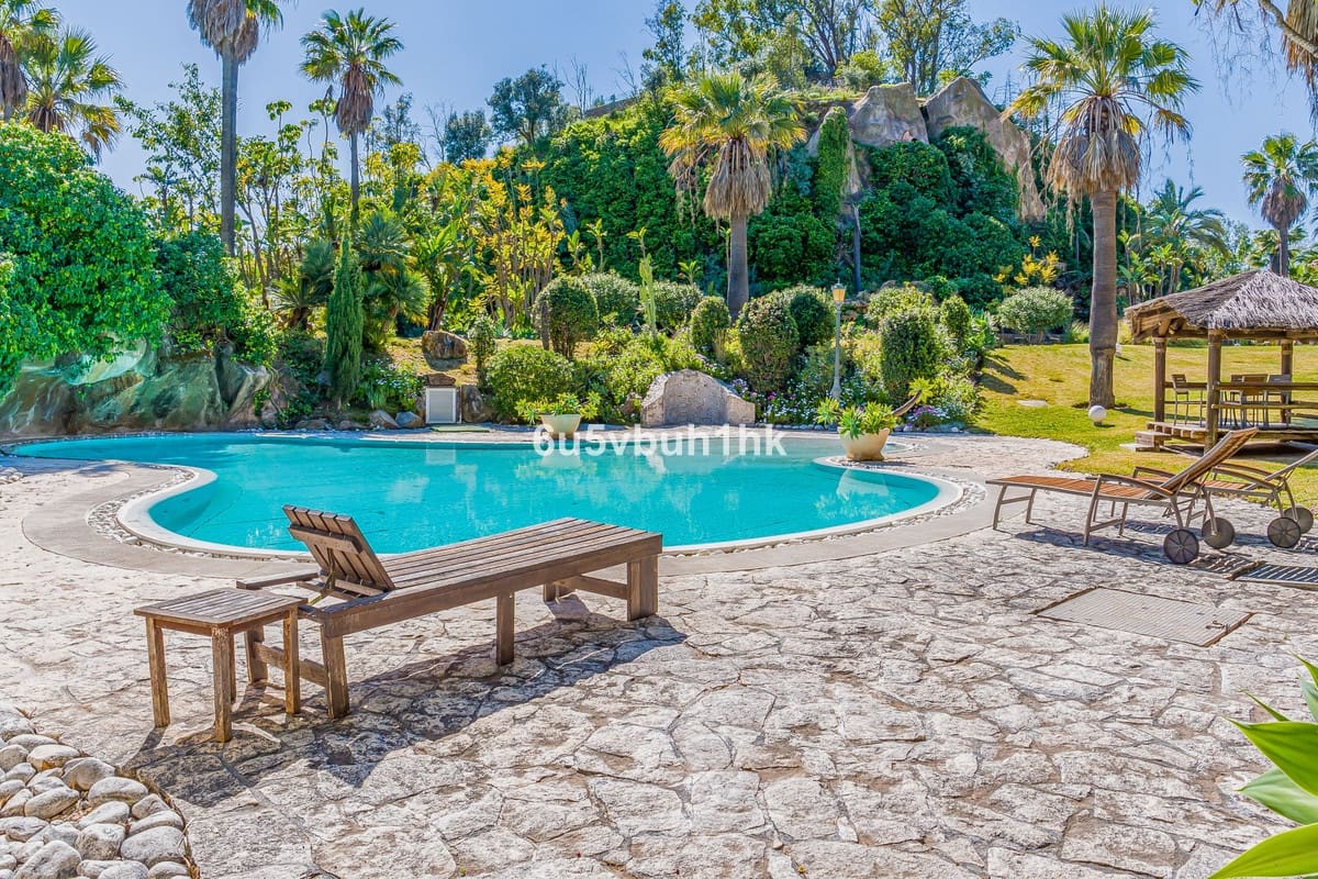 8 Zimmer Villa zu verkaufen in Mijas mit Pool Garage - 4.250.000 € (Ref: 10122692)