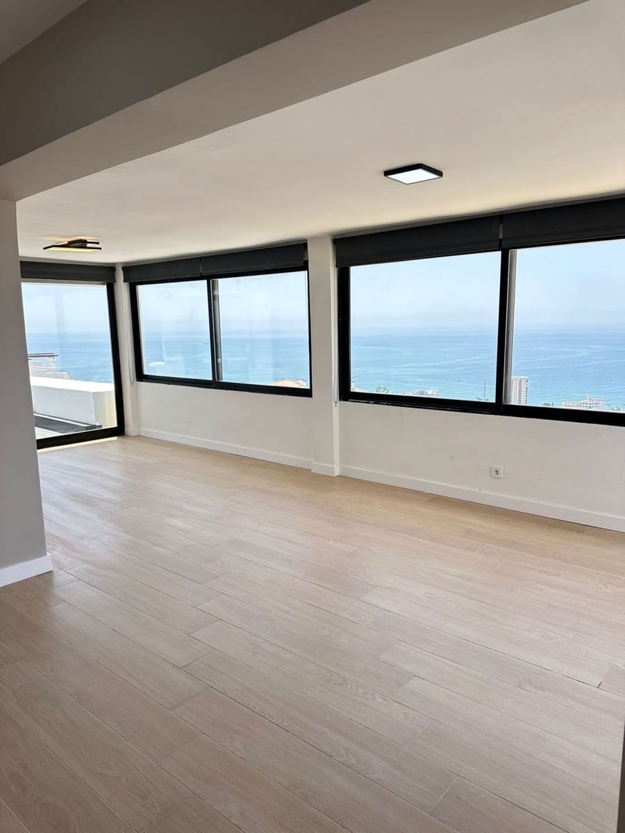 3 slaapkamer Appartement te koop in Riviera del Sol met zwembad - € 545.000 (Ref: 10122700)