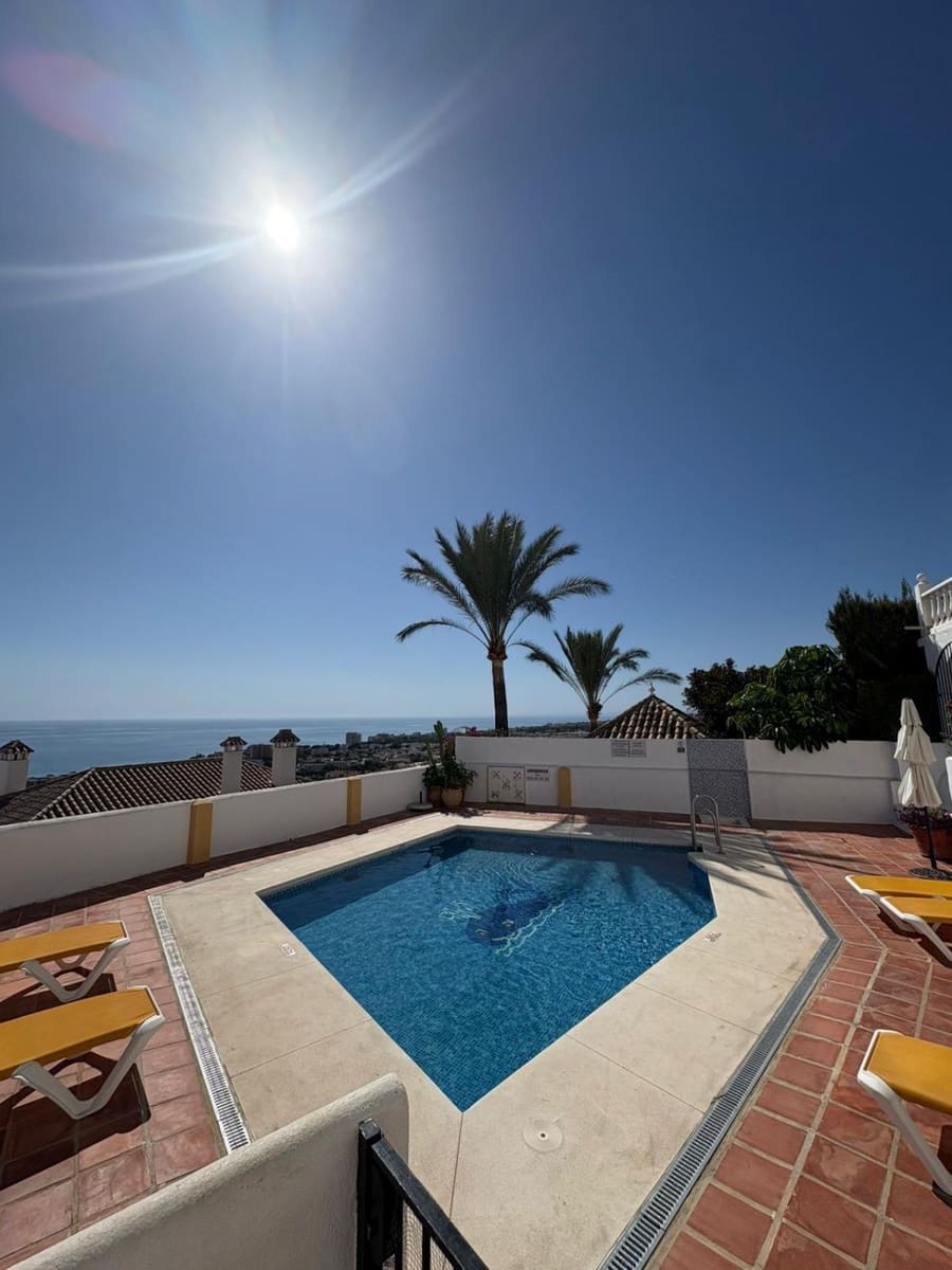 3 slaapkamer Appartement te koop in Riviera del Sol met zwembad - € 545.000 (Ref: 10122700)
