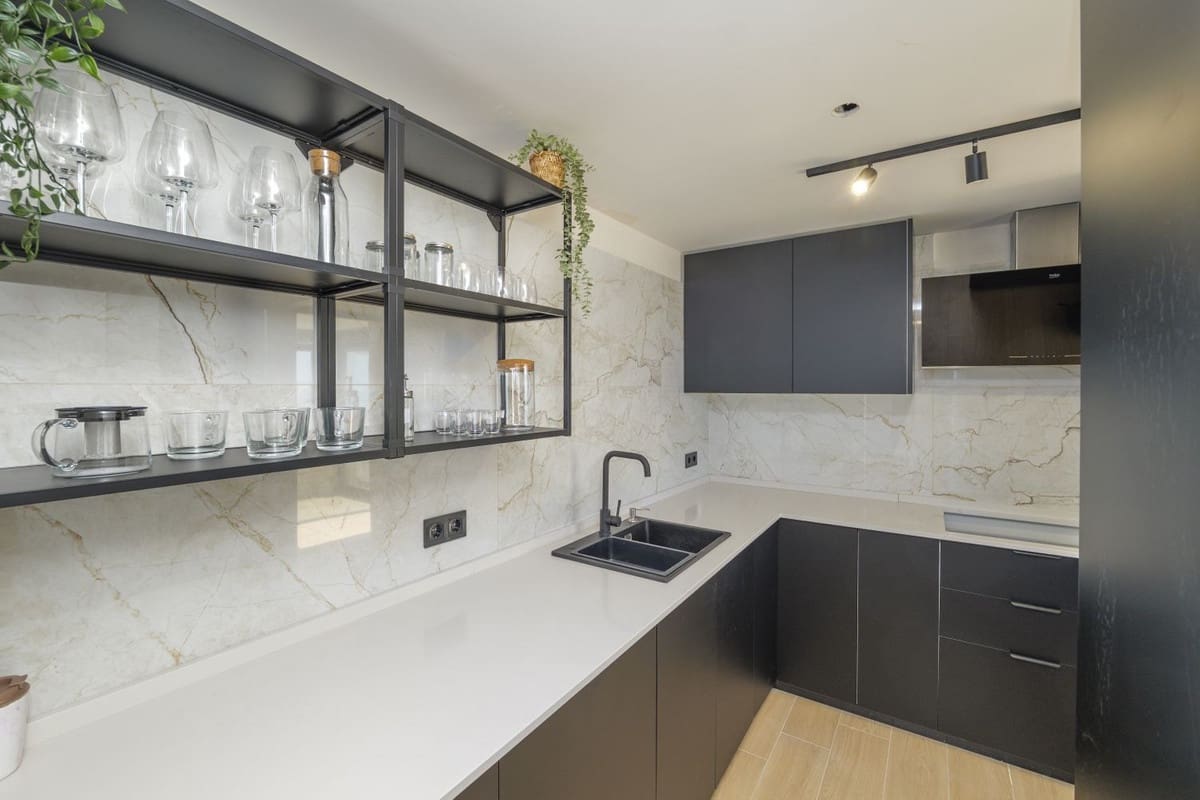 3 slaapkamer Appartement te koop in Riviera del Sol met zwembad - € 545.000 (Ref: 10122700)