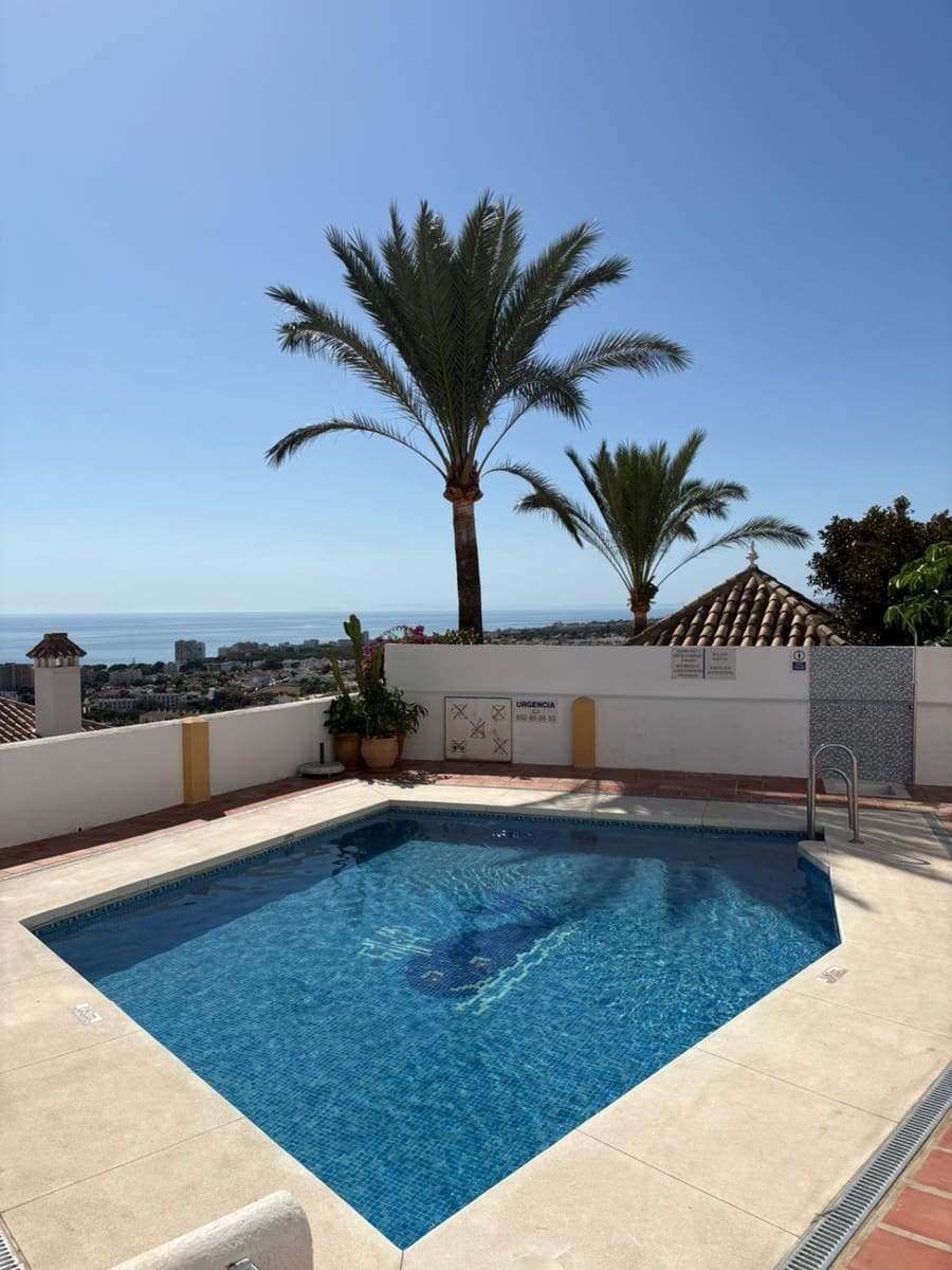 3 slaapkamer Appartement te koop in Riviera del Sol met zwembad - € 545.000 (Ref: 10122700)