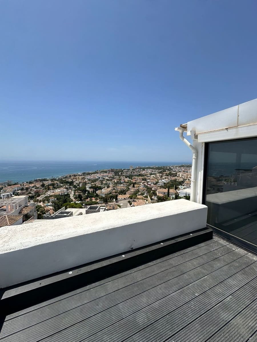 3 slaapkamer Appartement te koop in Riviera del Sol met zwembad - € 545.000 (Ref: 10122700)