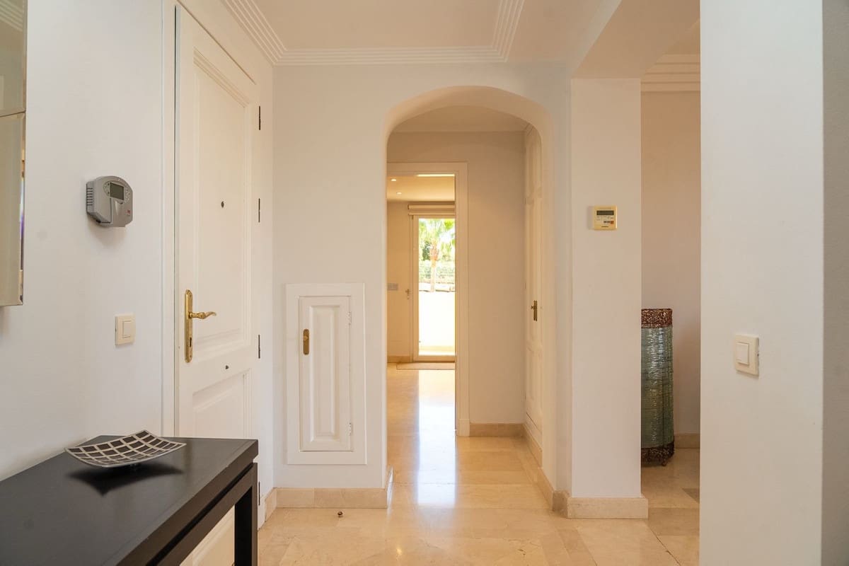 3 quarto Apartamento para venda em Casares com piscina garagem - 950 000 € (Ref: 10122704)
