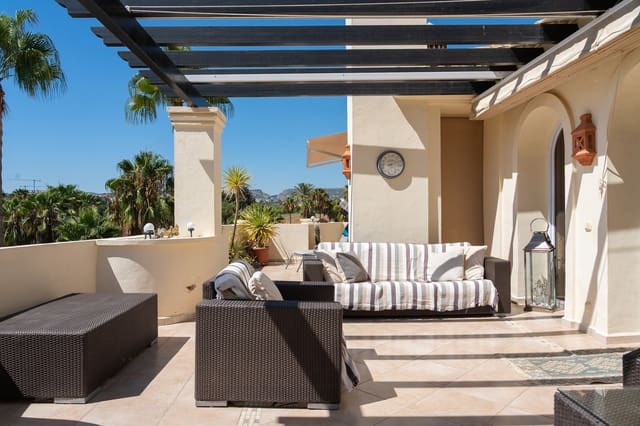 3 quarto Apartamento para venda em Casares com piscina garagem - 950 000 € (Ref: 10122704)