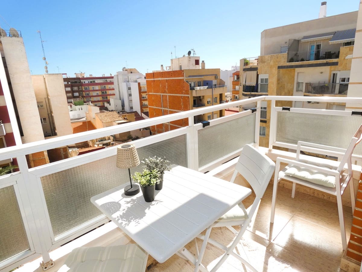 3 makuuhuone Huoneisto myytävänä paikassa Torrevieja - 199 000 € (Ref: 10122713)