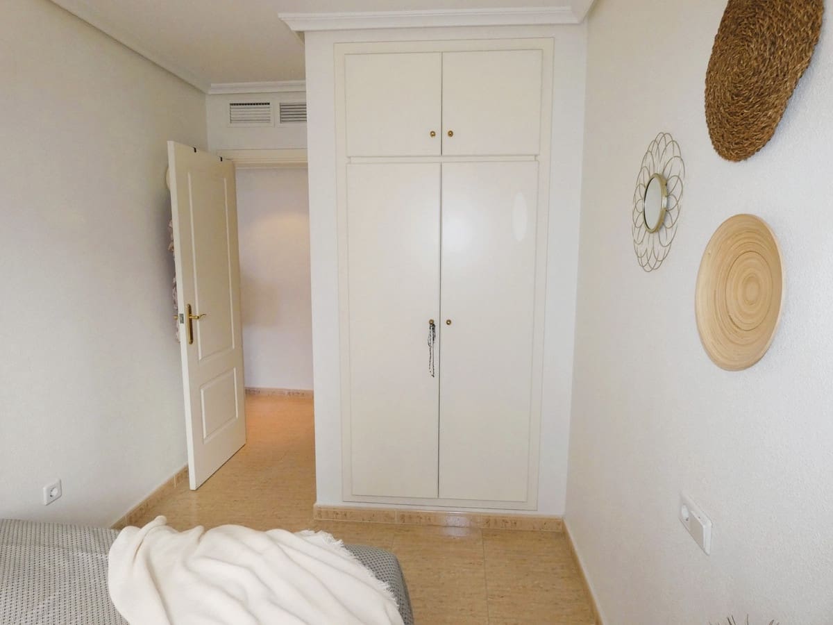 3 makuuhuone Huoneisto myytävänä paikassa Torrevieja - 199 000 € (Ref: 10122713)